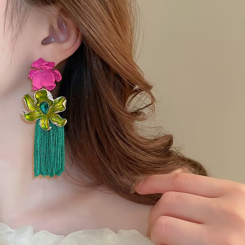 Pendientes Bohemios de Flor Fucsia