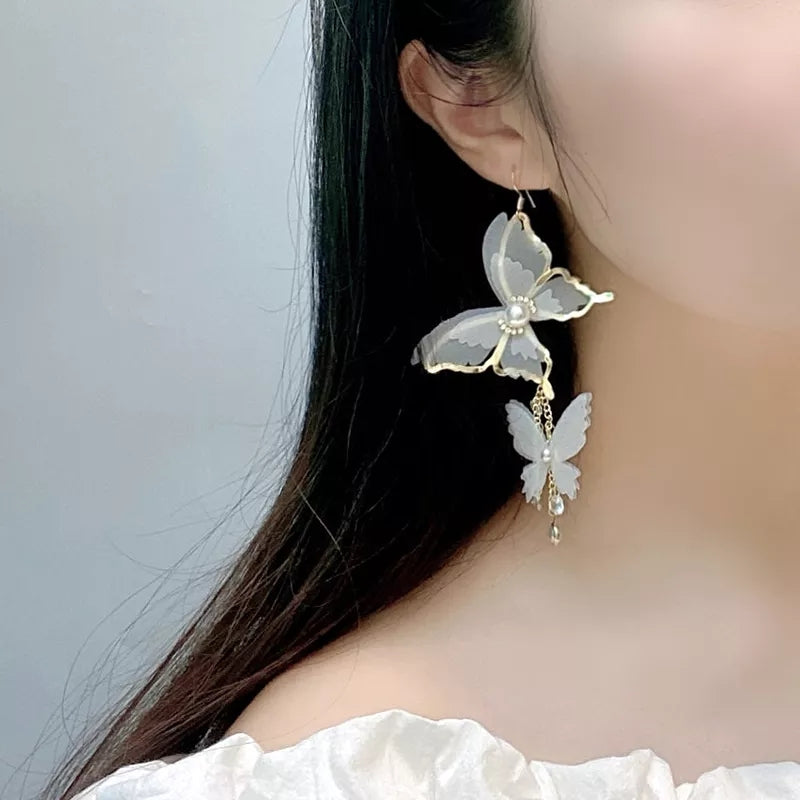 Pendientes Mariposas Blancas y Perlas de Hada