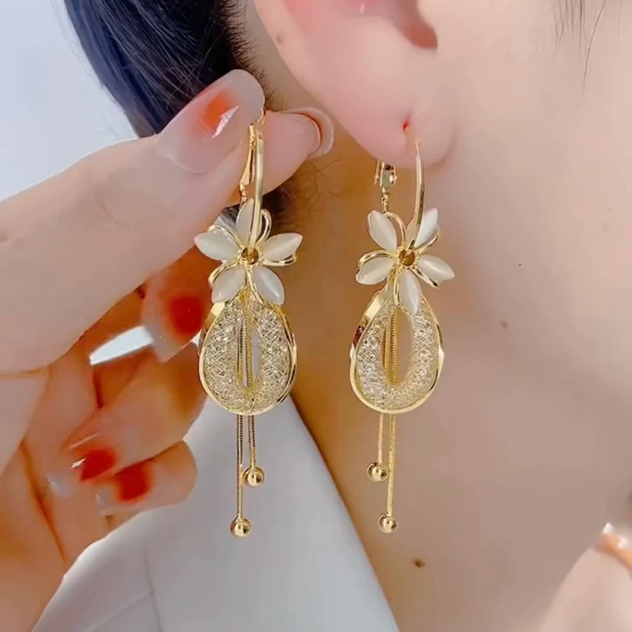 Pendientes Elegantes Chapados en Oro Real 14K