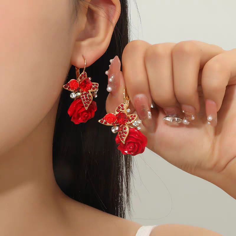 Pendientes de Rosas Rojas