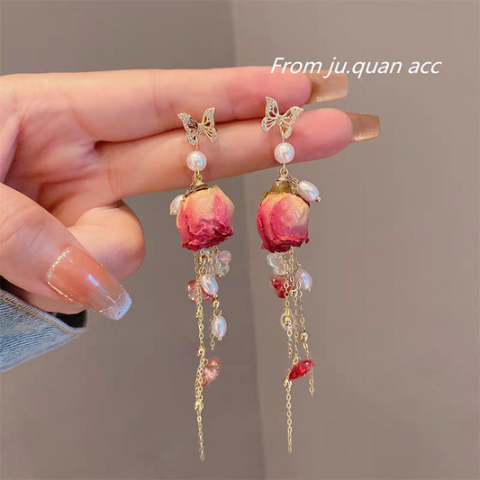 Pendientes de Rosa Esmaltada y Mariposa 🦋